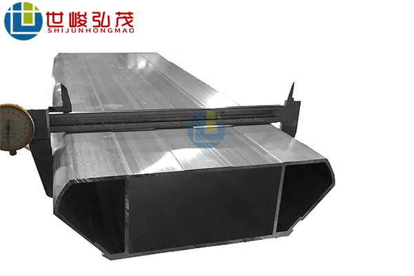 新能源汽車/電動(dòng)三輪車防滑腳踏板鋁型材 新能源汽車/電動(dòng)三輪車防滑腳踏板鋁型材